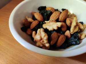 Als krokantere snack zijn noten een perfecte kandidaat tijdens het studeren